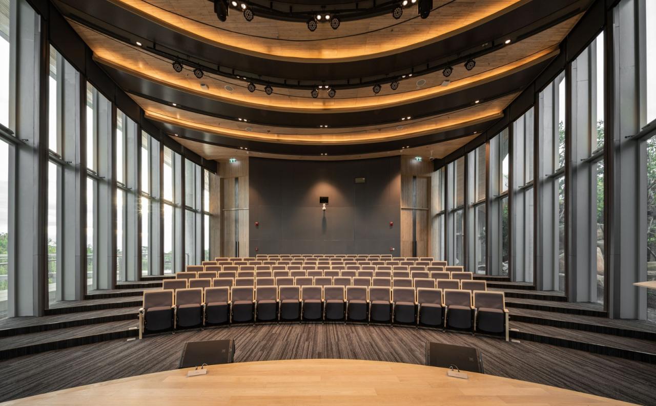 BIM建筑|森林保护卓越中心 / Architects 49