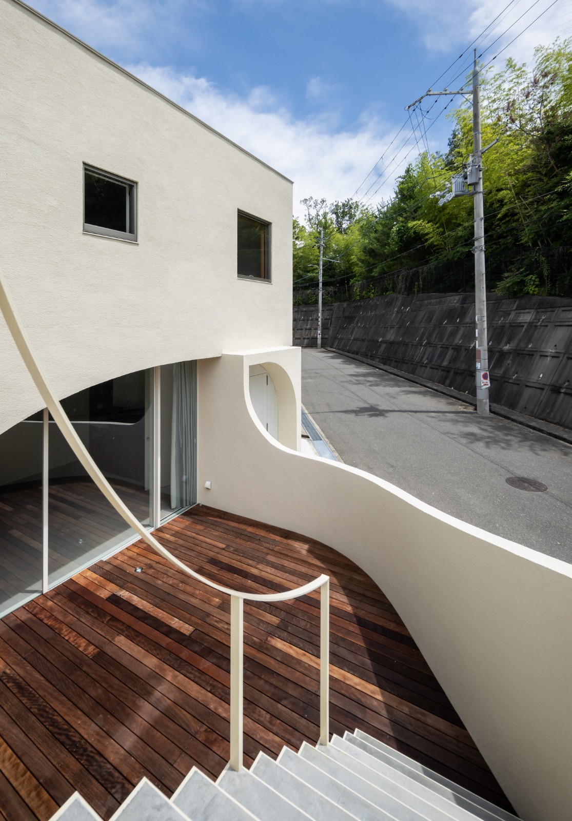 BIM建筑|曲线屋 / Daisuke Ibano, Ryosuke Fujii