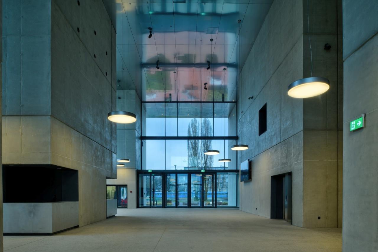 BIM建筑|东南欧创业孵化中心 / SZA d.o.o