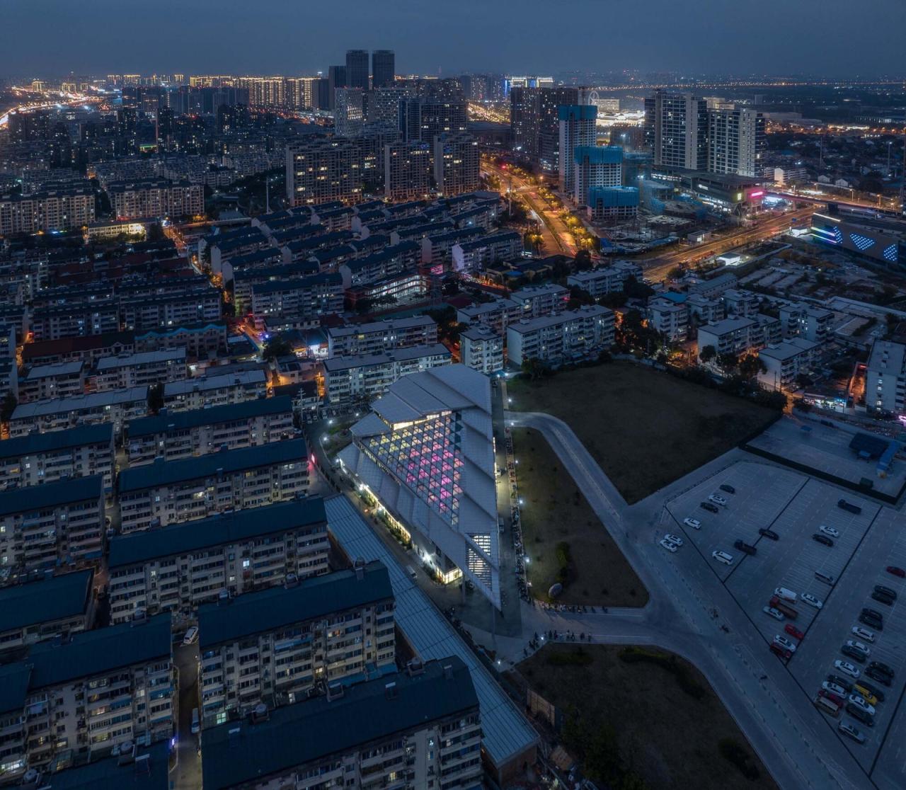 BIM建筑|刘潭市集 / 米丈建筑