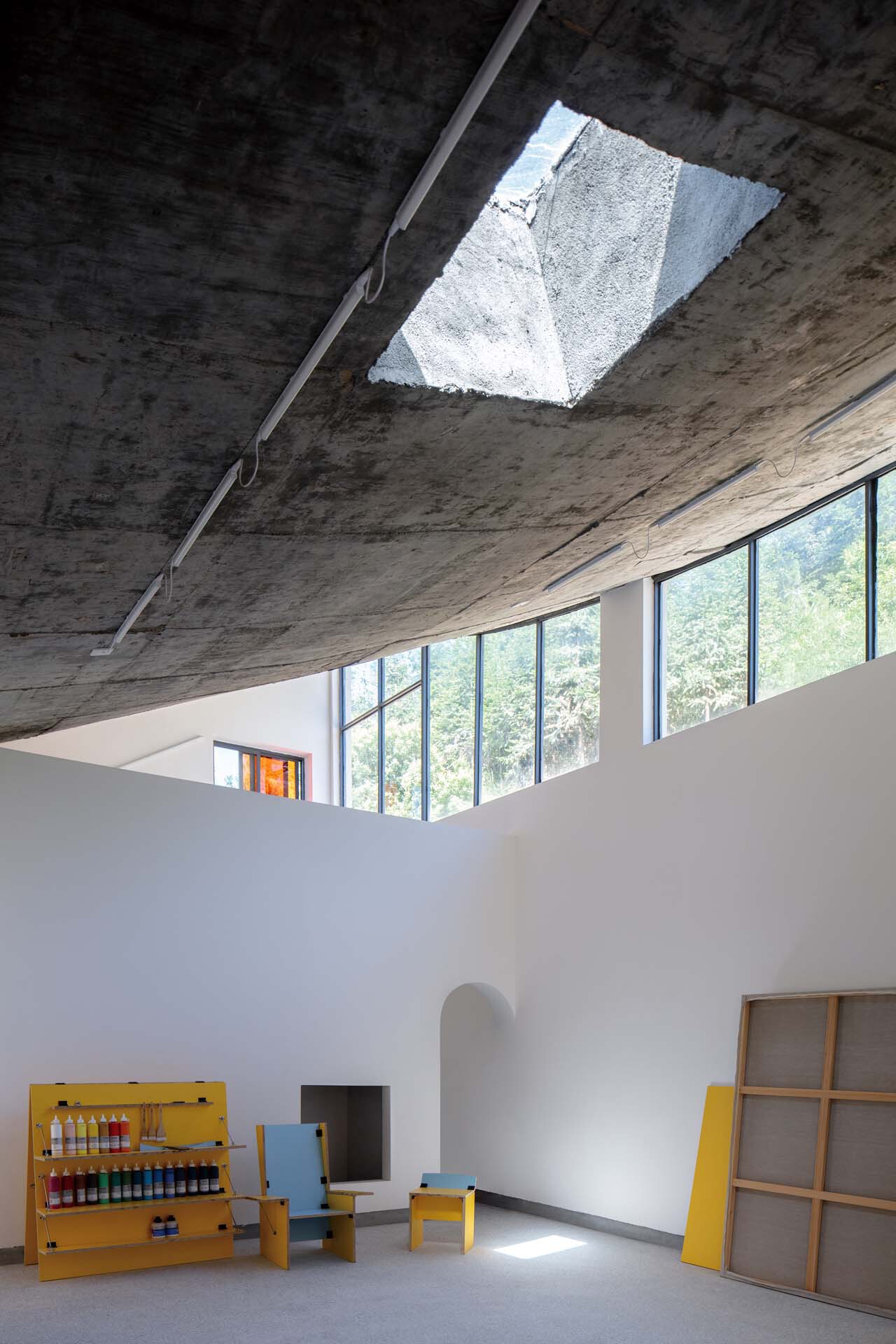 BIM建筑|乡村画室 / 跳房子建筑工作室