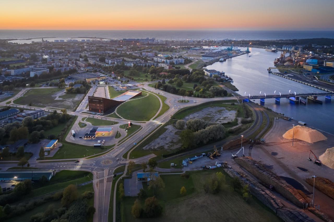 BIM建筑|VIZIUM 科学与创新中心 / Audrius Ambrasas Architects