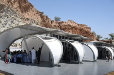 BIM建筑|一日建成的紧急避难帐篷 / 扎哈建筑事务所-BIM建筑网