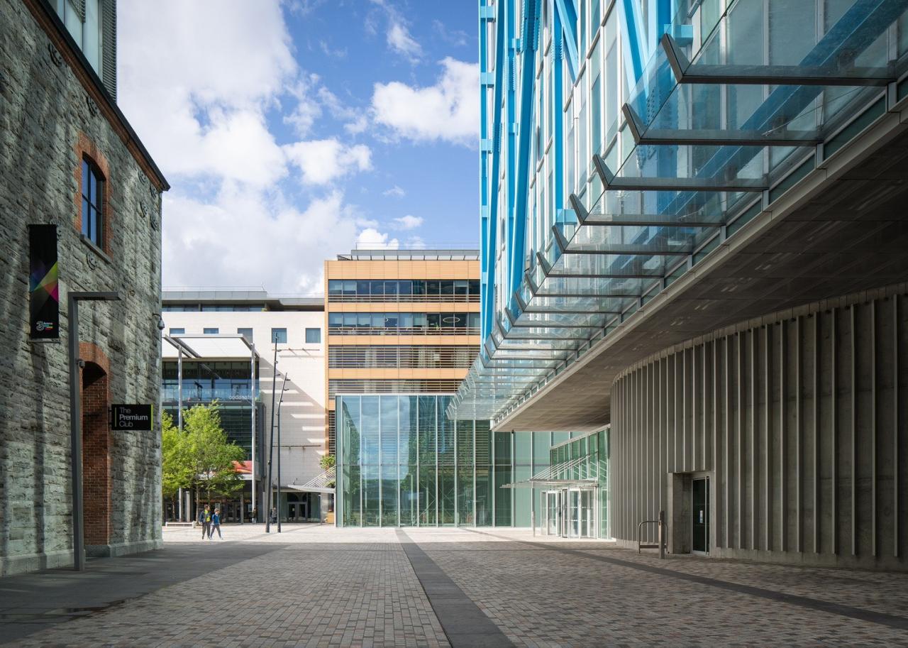 BIM建筑|蓝色‘骨头’，EXO 办公大楼 / Shay Cleary Architects