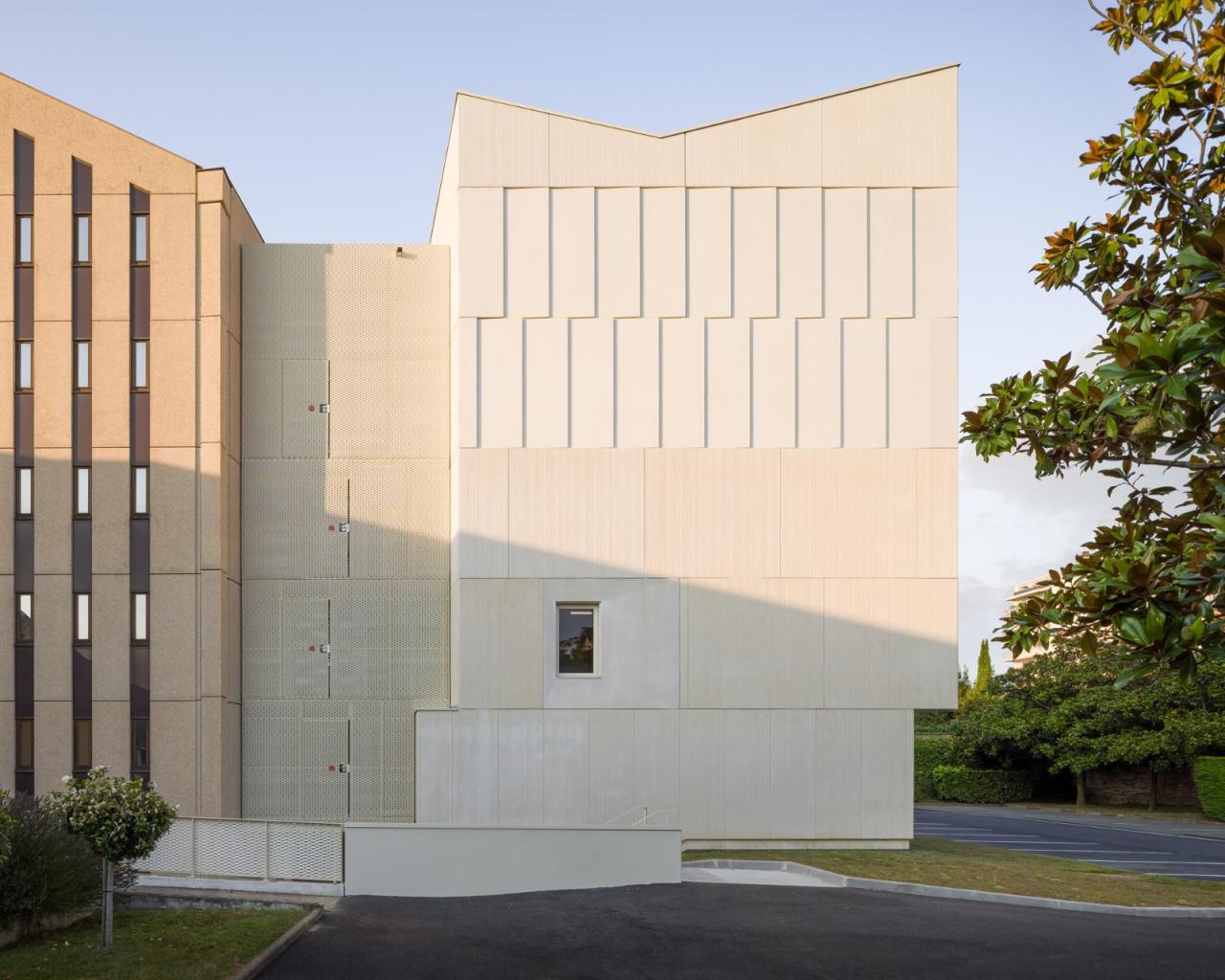 BIM建筑|法国曼恩卢瓦尔省档案馆扩建 / Magnum architectes & urbanistes