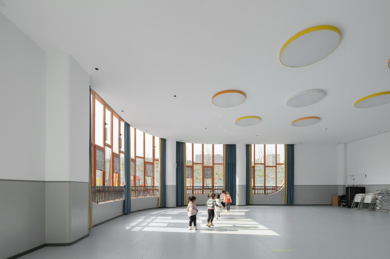 BIM建筑|成都市双流区九龙湖幼儿园 / 本末建筑　