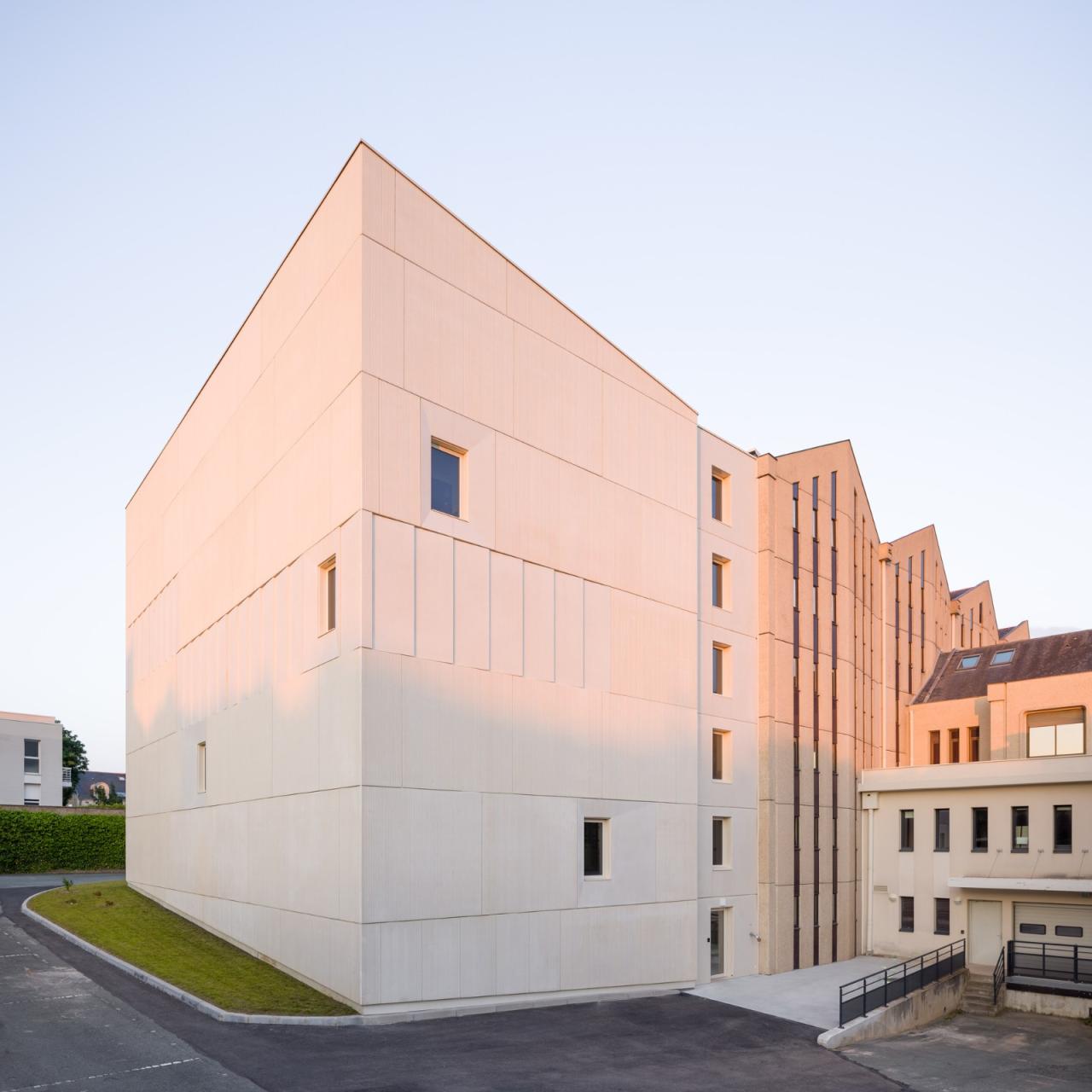 BIM建筑|法国曼恩卢瓦尔省档案馆扩建 / Magnum architectes & urbanistes