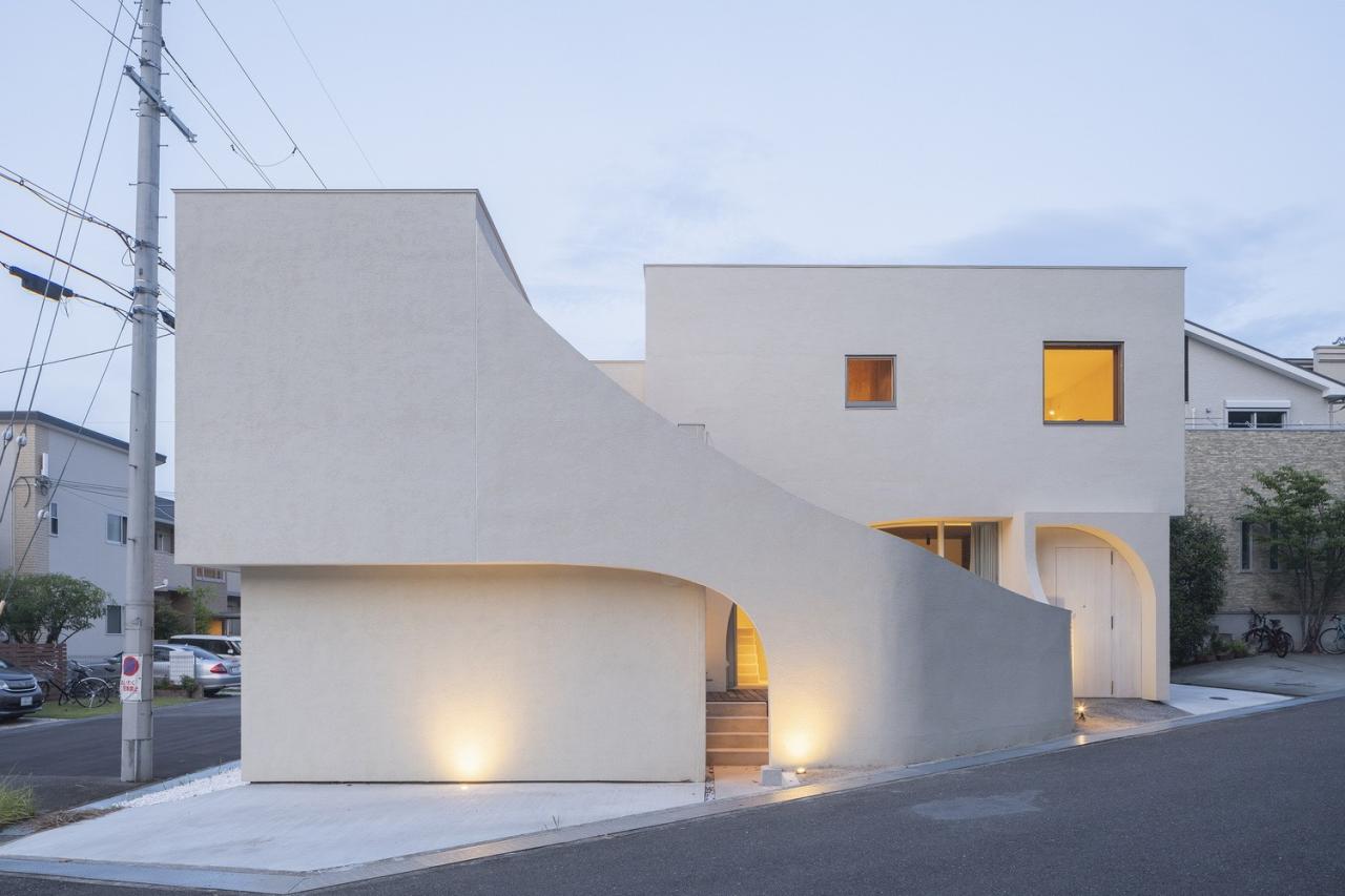 BIM建筑|曲线屋 / Daisuke Ibano, Ryosuke Fujii