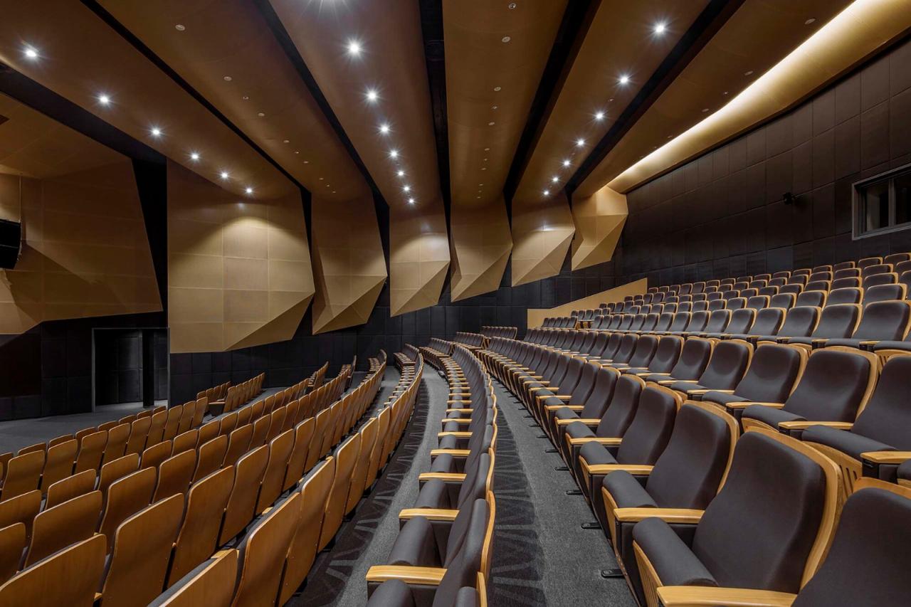 BIM建筑|朝向天空的院子——北京通州潞城市民中心 / 意度建筑