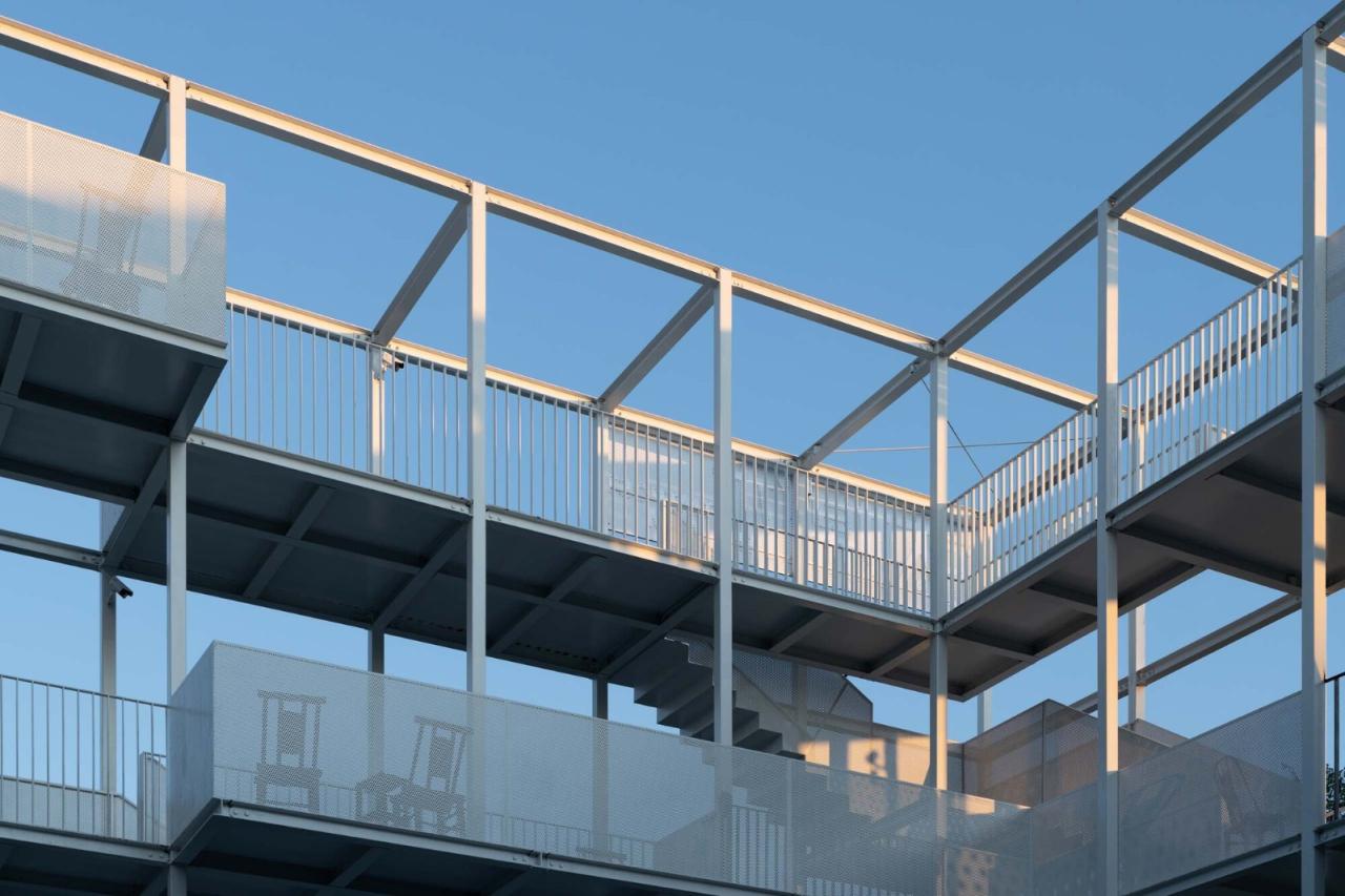 BIM建筑|钛媒体“折叠公园”，北京团河派出所旧址改造 / 靠近设计