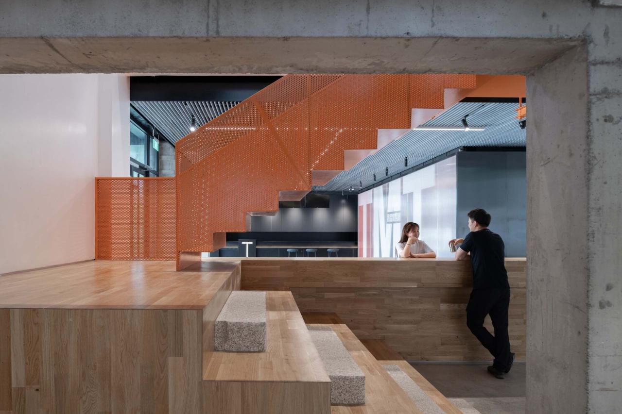 BIM建筑|钛媒体“折叠公园”，北京团河派出所旧址改造 / 靠近设计