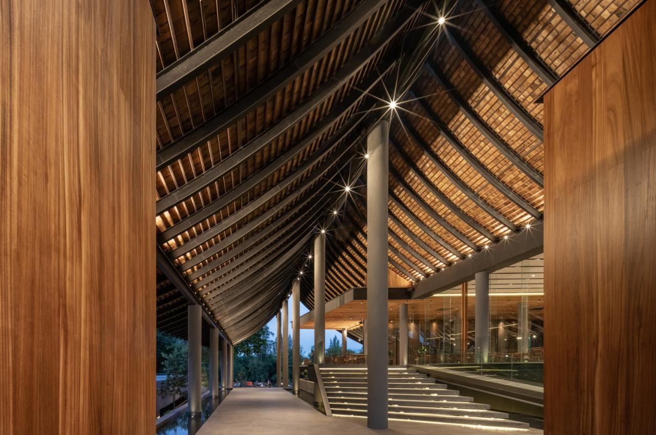 BIM建筑|超大规模泰式餐厅 Keereetara / IDIN Architects