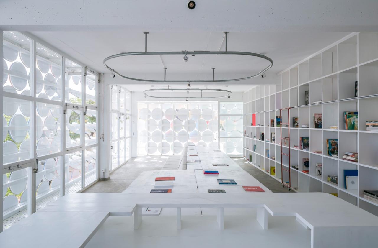 BIM建筑|桶盖表皮，CNAD 艺术工艺设计中心 / Ramos Castellano Arquitectos