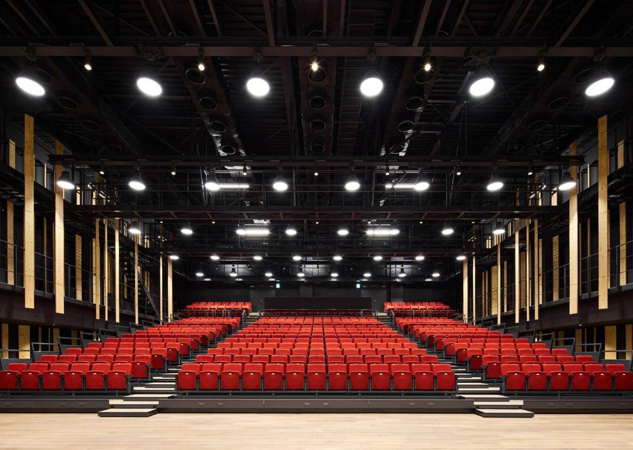 BIM建筑|横滨国际学校，内外均木质饰面 / 大成建设 + 隈研吾建筑都市设计事务所