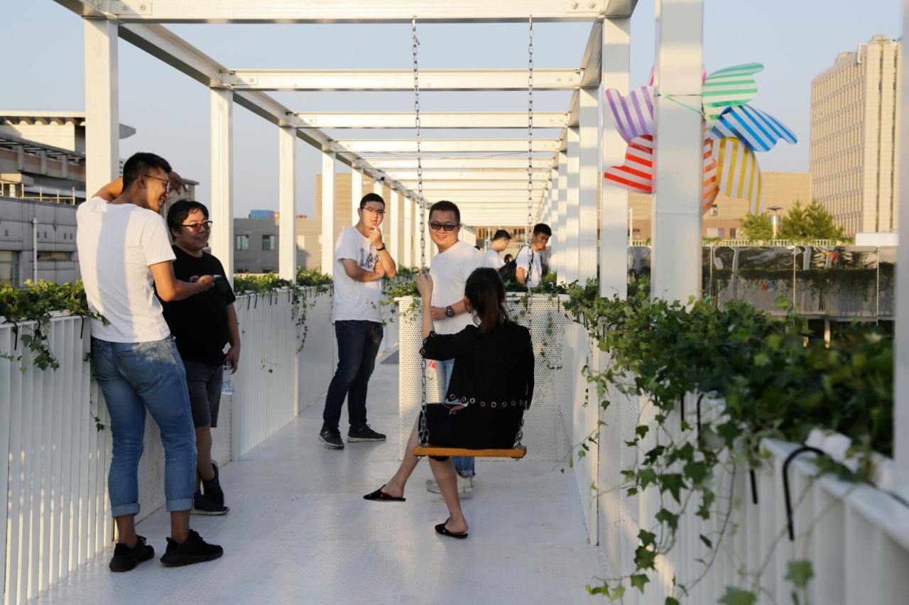 BIM建筑|钛媒体“折叠公园”，北京团河派出所旧址改造 / 靠近设计