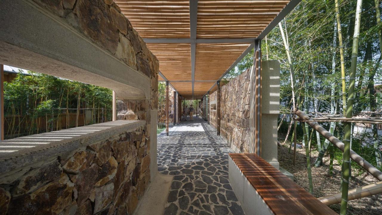 BIM建筑|南京汤山猿人洞游客驿站 / 东南大学建筑设计研究院建筑技术与艺术(ATA)工作室