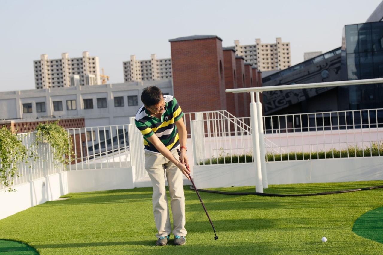 BIM建筑|钛媒体“折叠公园”，北京团河派出所旧址改造 / 靠近设计