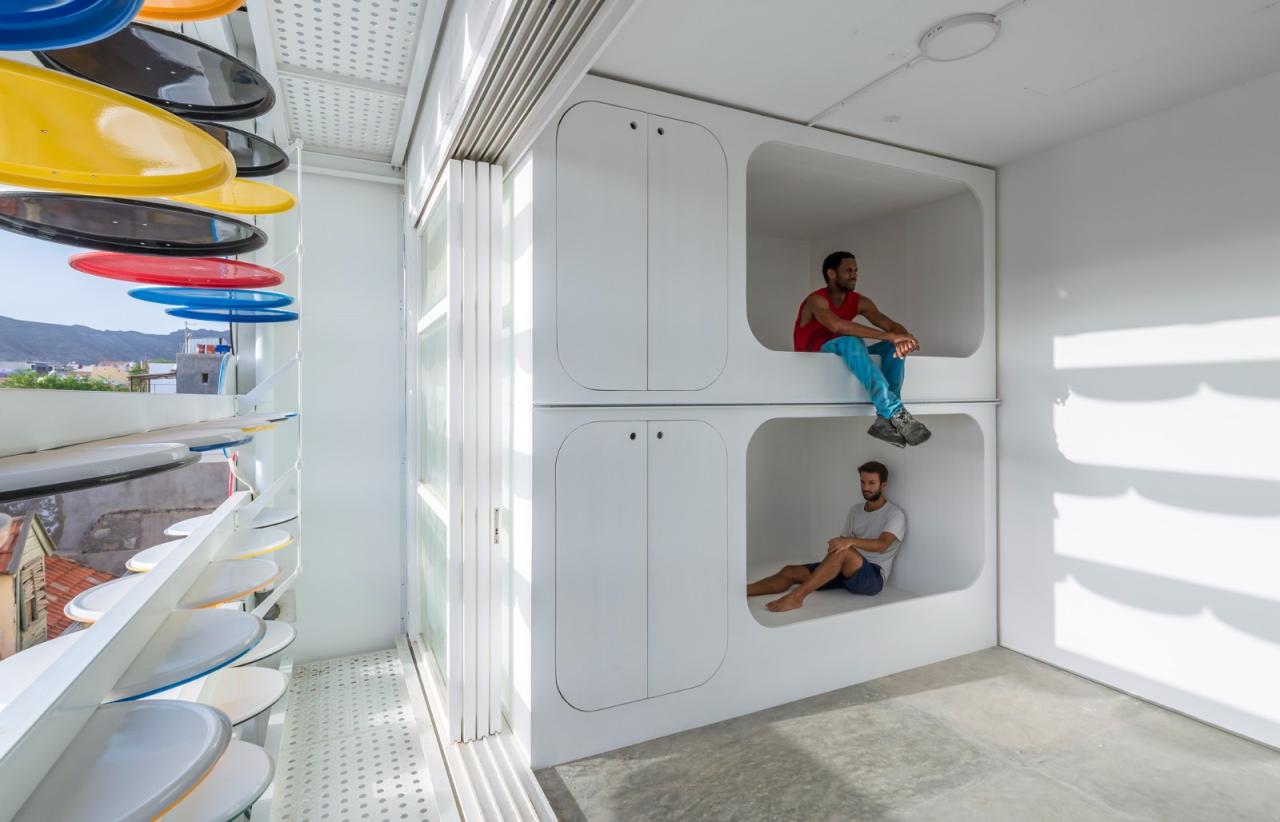 BIM建筑|桶盖表皮，CNAD 艺术工艺设计中心 / Ramos Castellano Arquitectos