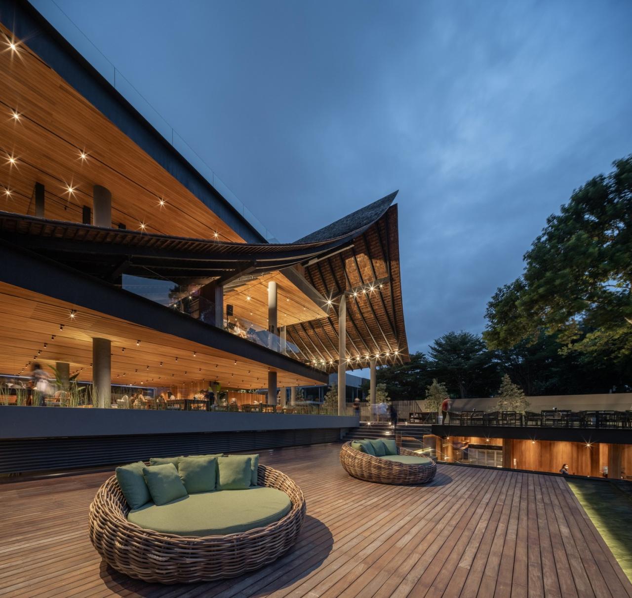 BIM建筑|超大规模泰式餐厅 Keereetara / IDIN Architects