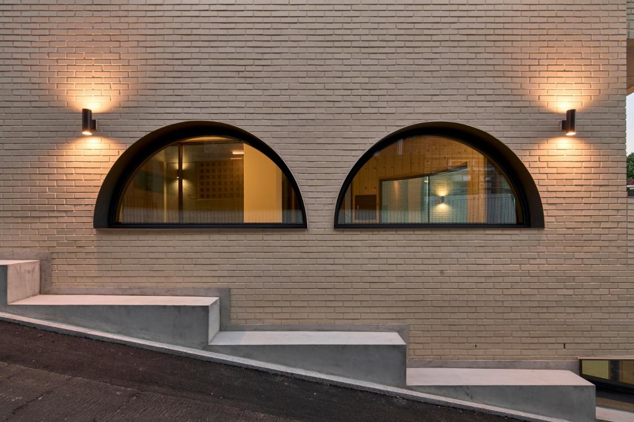 BIM建筑|通向街角的楼梯，Y2 综合大楼 / DAAL