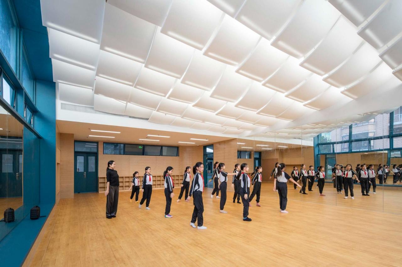 BIM建筑|龙江外国语学校附属小学改造（旺岗小学） / 竖梁社建筑