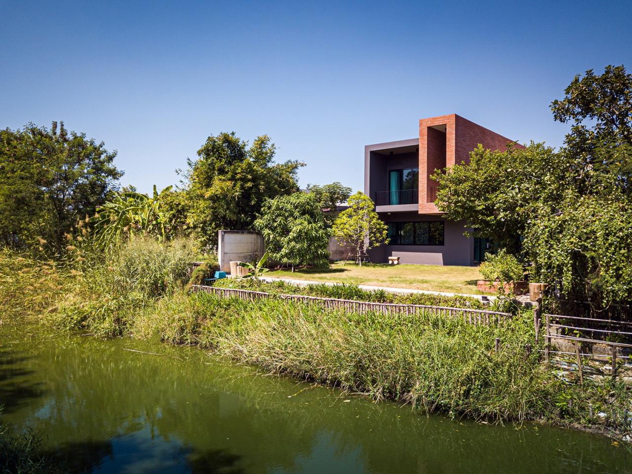 BIM建筑|管道住宅 / Volume Matrix Studio