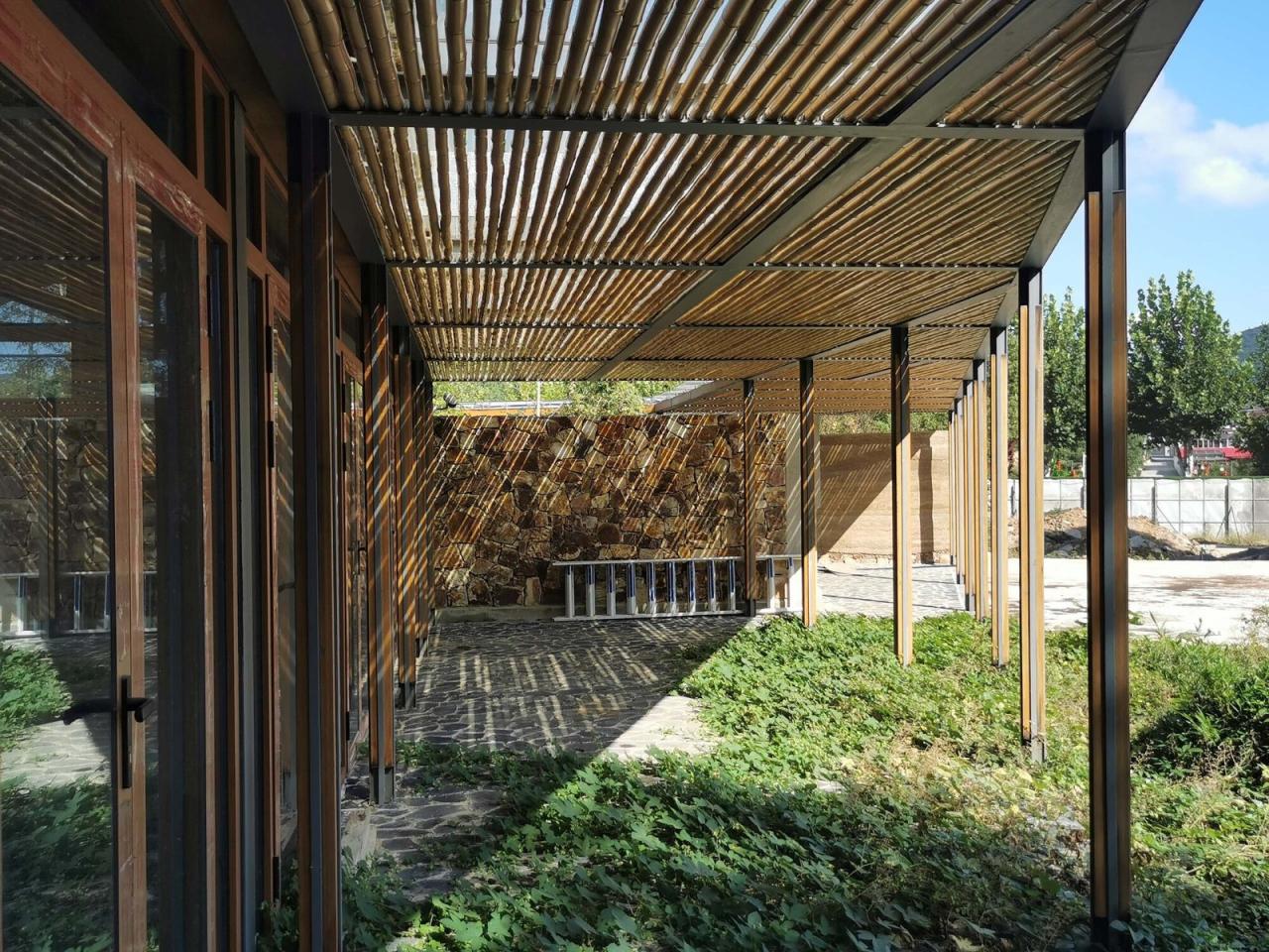 BIM建筑|南京汤山猿人洞游客驿站 / 东南大学建筑设计研究院建筑技术与艺术(ATA)工作室