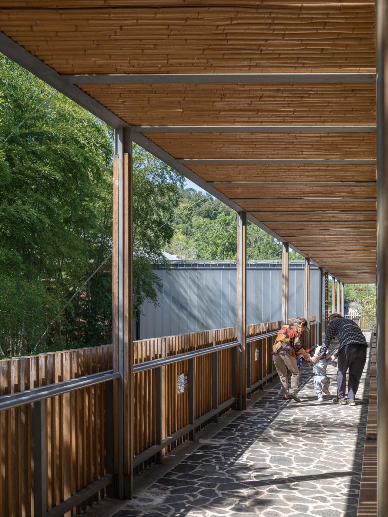 BIM建筑|南京汤山猿人洞游客驿站 / 东南大学建筑设计研究院建筑技术与艺术(ATA)工作室