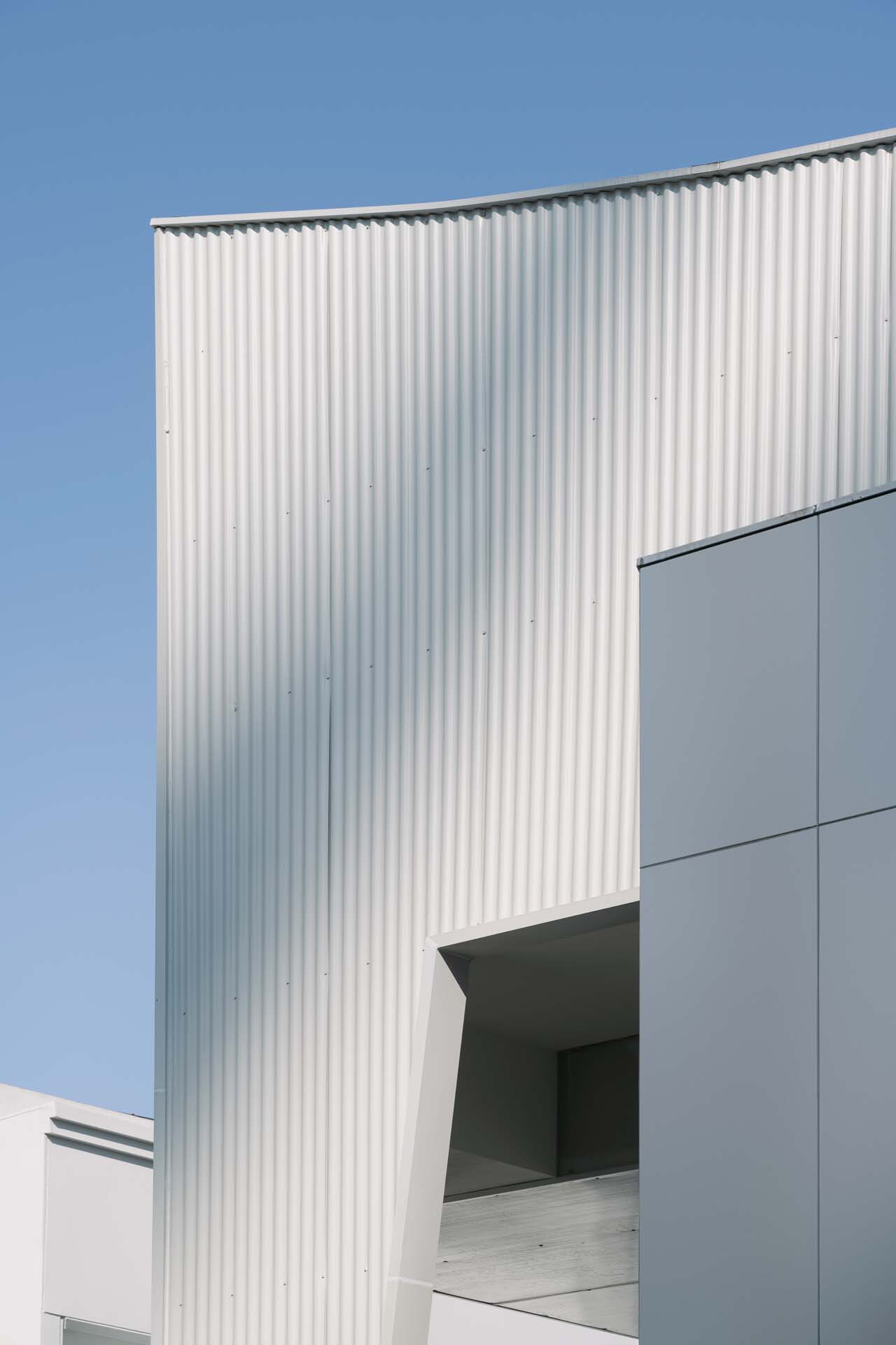 BIM建筑|Flop艺术空间 / 房子和诗建筑事务所