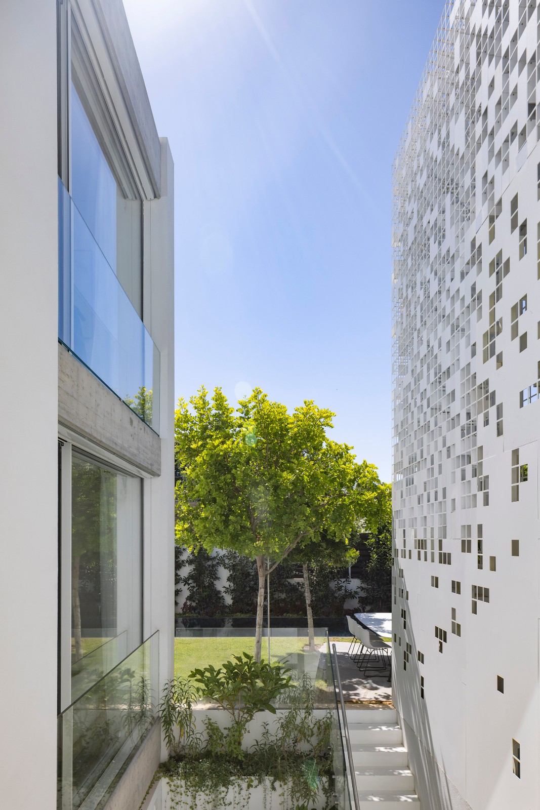 BIM建筑|一堵“逐渐消失”的墙，溶解像素屋 / Anderman Architects