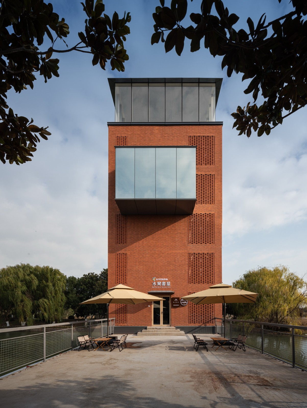 BIM建筑|乡村微更新的在地实践 / 上海交通大学奥默默工作室