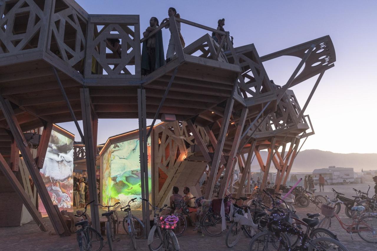 BIM建筑|火人节“宣泄/淨化”分形画廊 / MAMOU-MANI