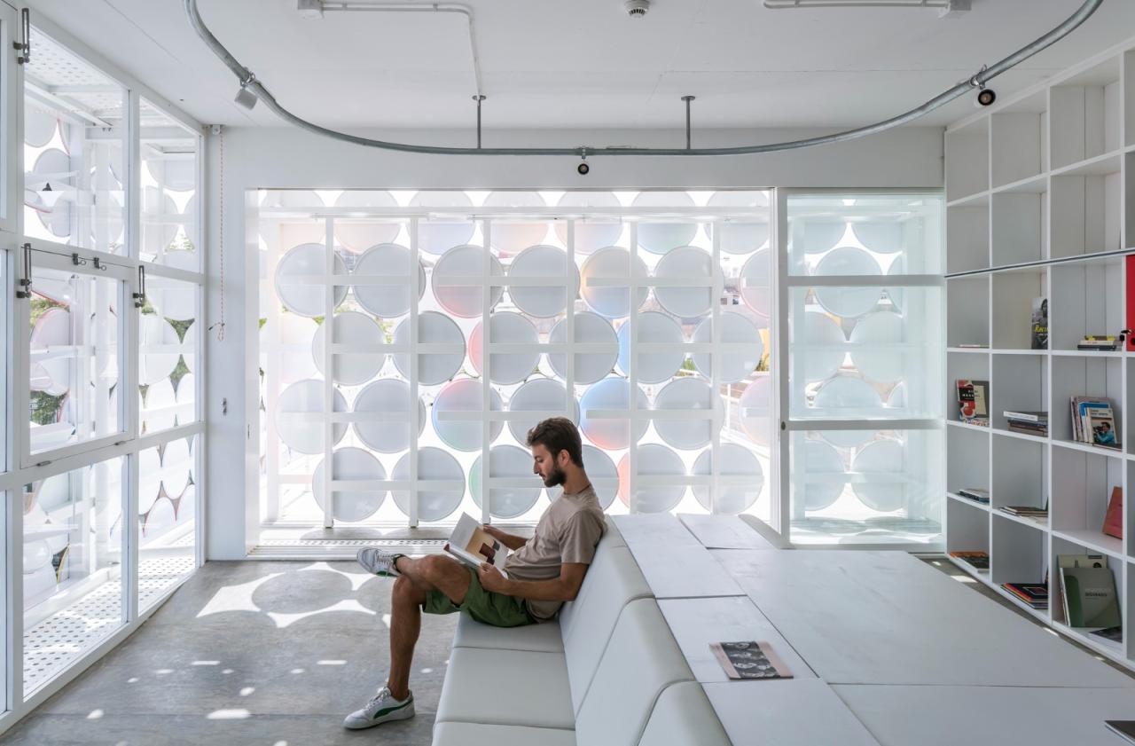 BIM建筑|桶盖表皮，CNAD 艺术工艺设计中心 / Ramos Castellano Arquitectos