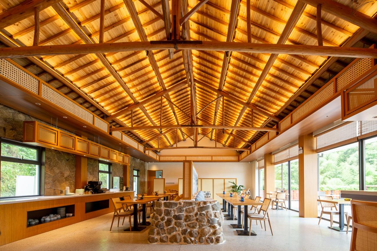 BIM建筑|群山绵延中的山谷小墅：尧珈·养心墅 / 上海尧舜建筑设计有限公司