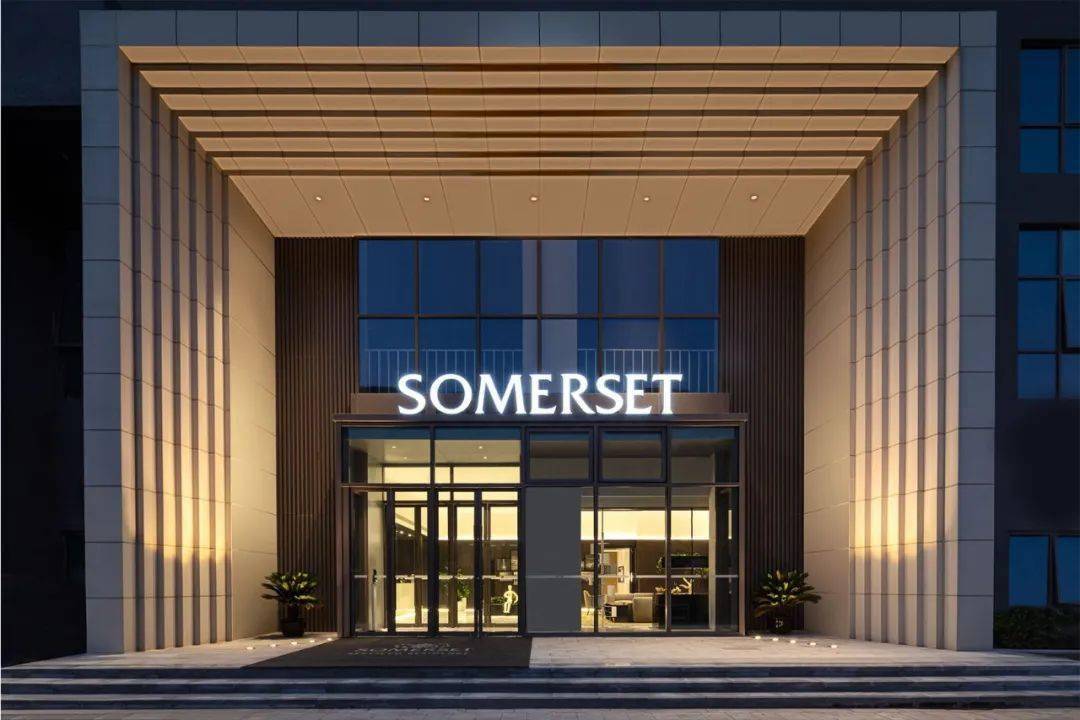 创邑MIX·罗秀路丨焕活新生，从“街角封闭旧盒子”到“绿色邻里会客厅” / 三益建筑