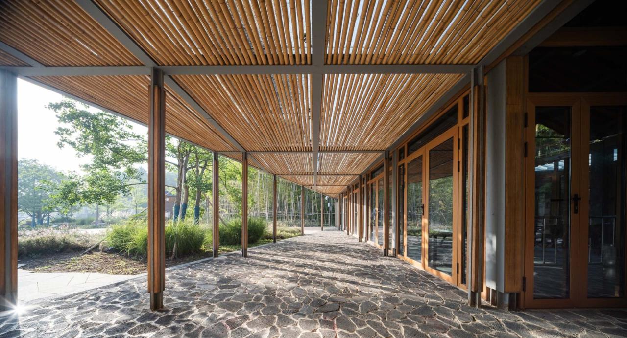 BIM建筑|南京汤山猿人洞游客驿站 / 东南大学建筑设计研究院建筑技术与艺术(ATA)工作室