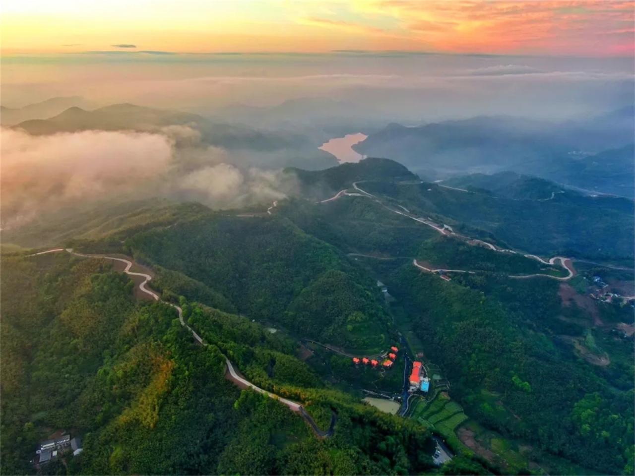 BIM建筑|群山绵延中的山谷小墅：尧珈·养心墅 / 上海尧舜建筑设计有限公司