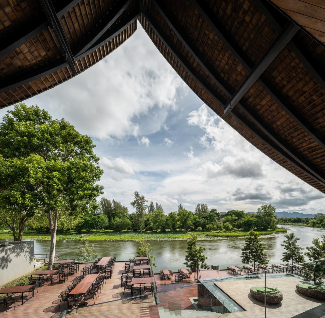 BIM建筑|超大规模泰式餐厅 Keereetara / IDIN Architects