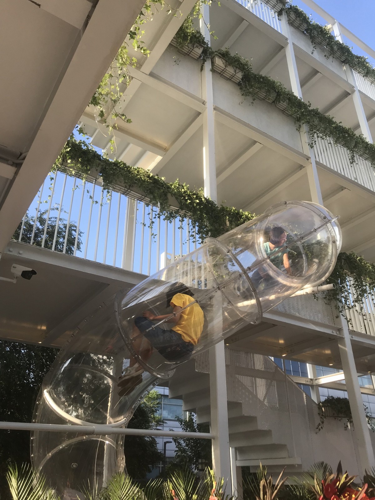 BIM建筑|钛媒体“折叠公园”，北京团河派出所旧址改造 / 靠近设计