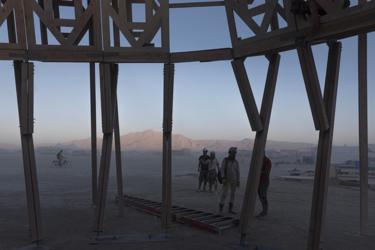 BIM建筑|火人节“宣泄/淨化”分形画廊 / MAMOU-MANI