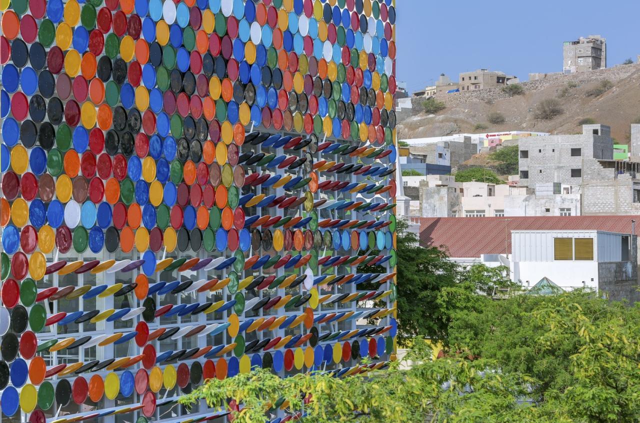 BIM建筑|桶盖表皮，CNAD 艺术工艺设计中心 / Ramos Castellano Arquitectos