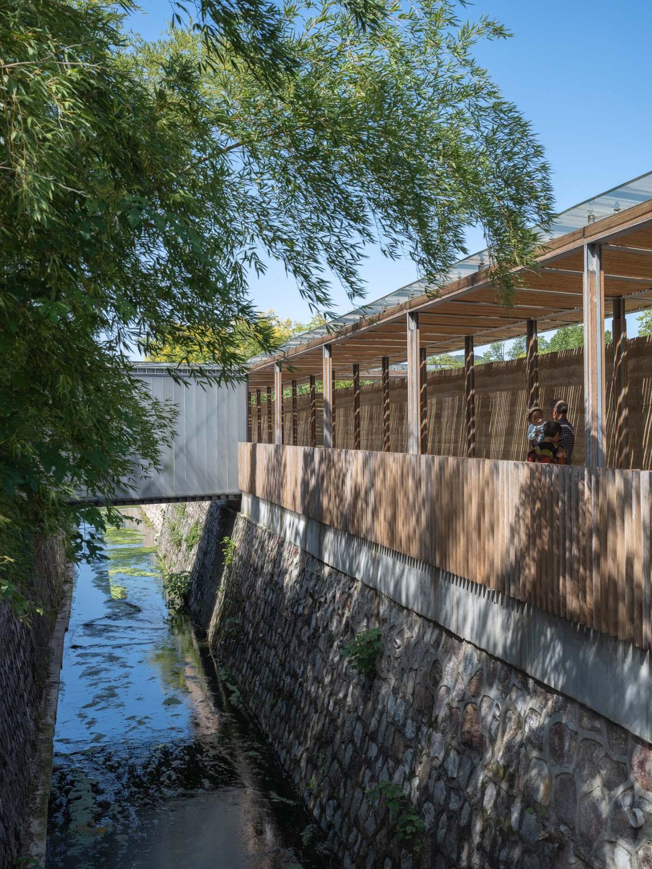 BIM建筑|南京汤山猿人洞游客驿站 / 东南大学建筑设计研究院建筑技术与艺术(ATA)工作室