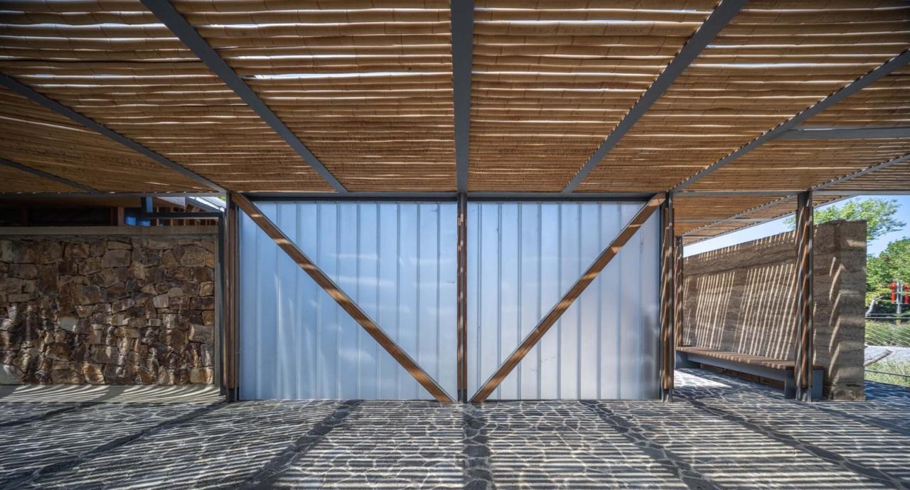 BIM建筑|南京汤山猿人洞游客驿站 / 东南大学建筑设计研究院建筑技术与艺术(ATA)工作室