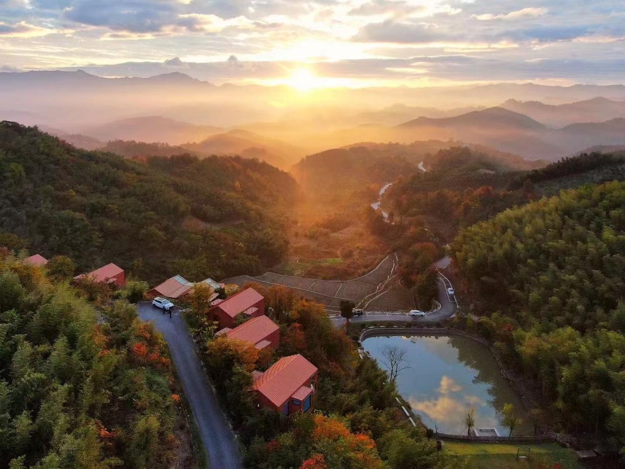 BIM建筑|群山绵延中的山谷小墅：尧珈·养心墅 / 上海尧舜建筑设计有限公司