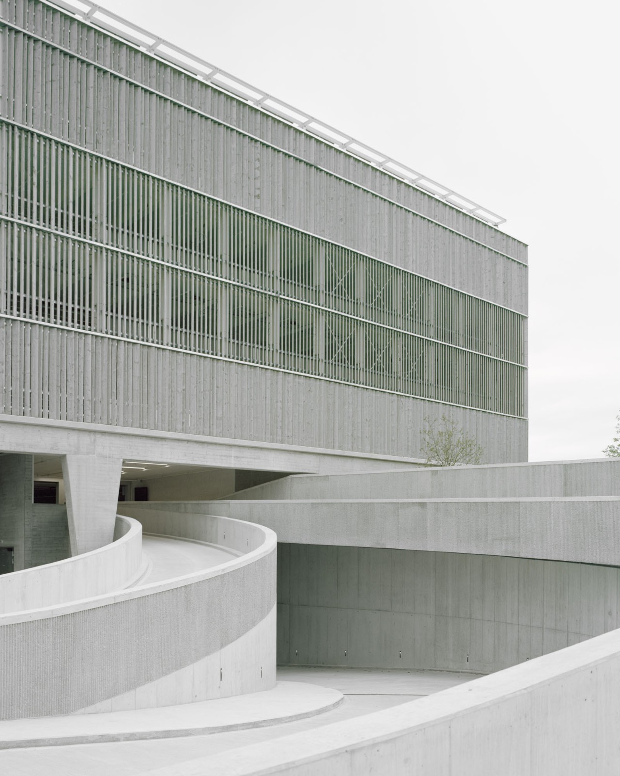 BIM建筑|精密控制，MHZN 瑞士楚格北站移动枢纽 / Hosoya Schaefer Architects