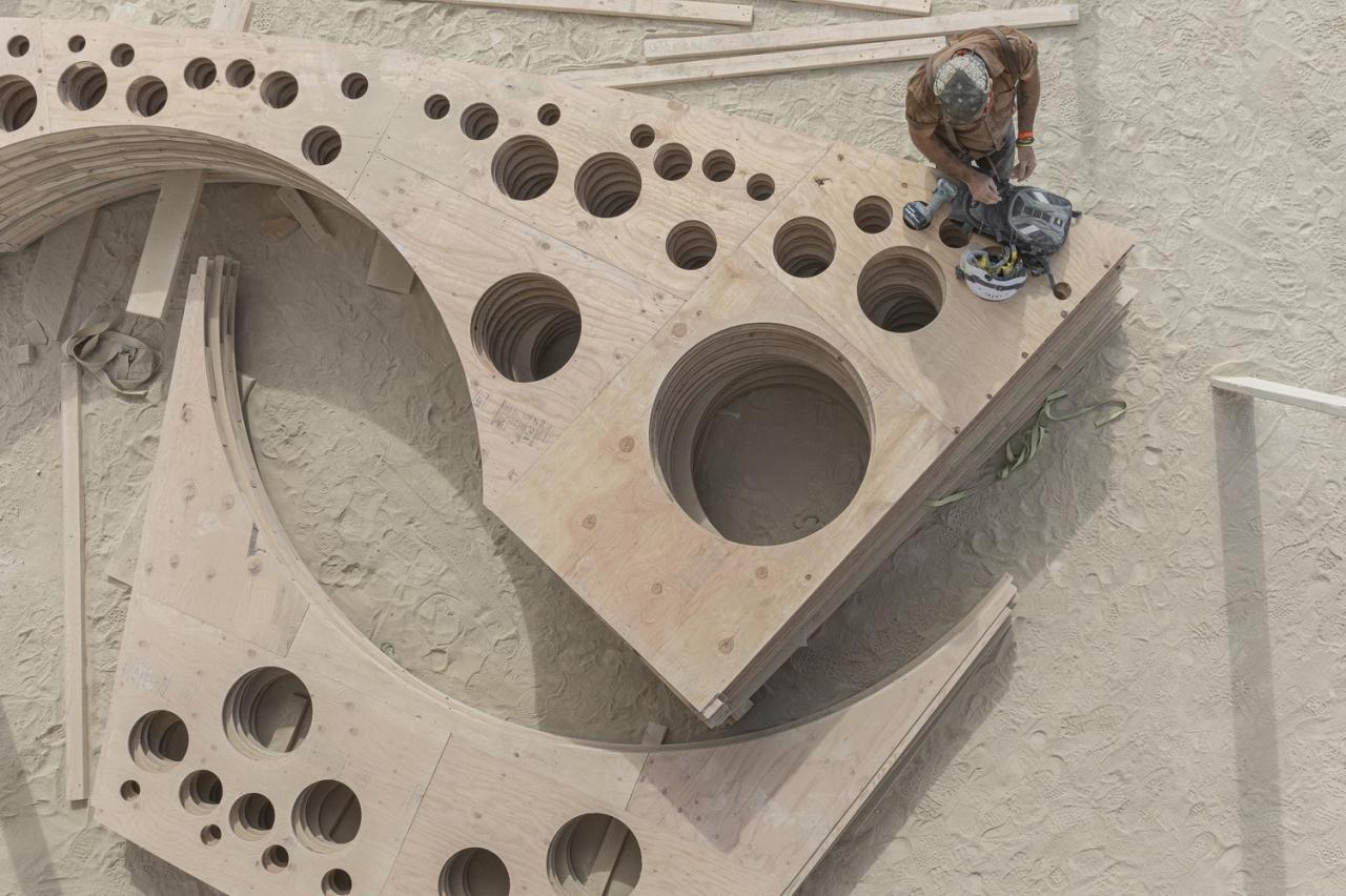 BIM建筑|火人节“宣泄/淨化”分形画廊 / MAMOU-MANI