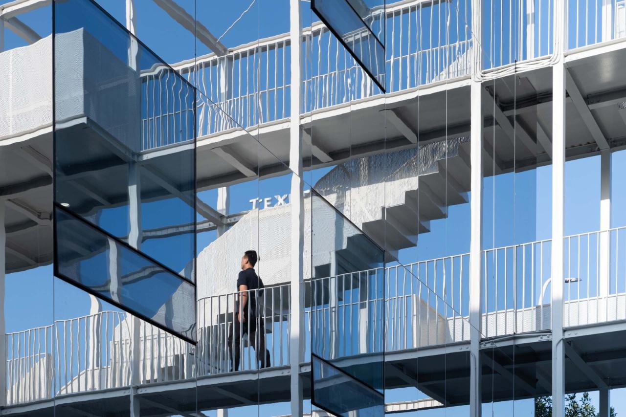 BIM建筑|钛媒体“折叠公园”，北京团河派出所旧址改造 / 靠近设计