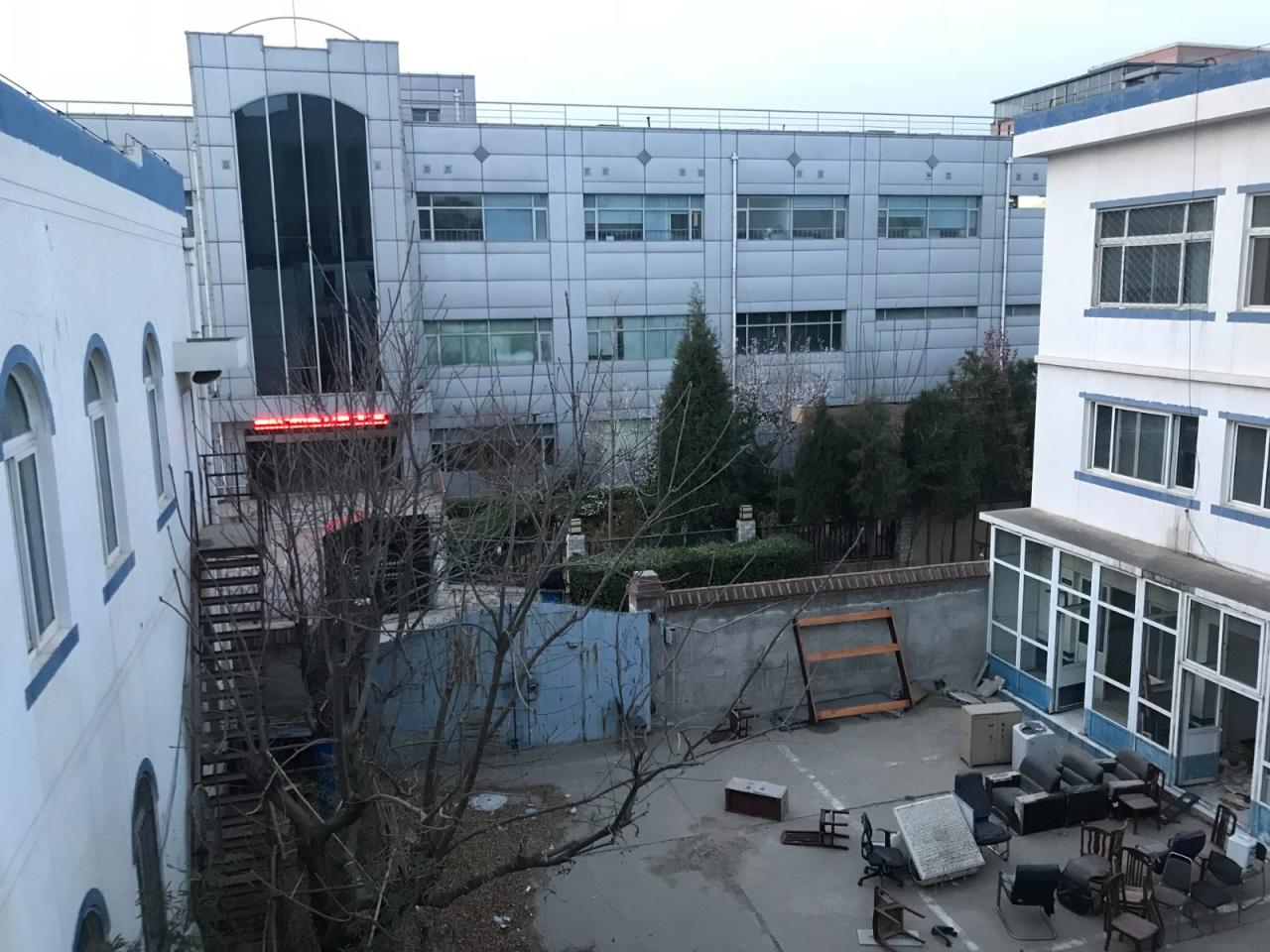 BIM建筑|钛媒体“折叠公园”，北京团河派出所旧址改造 / 靠近设计