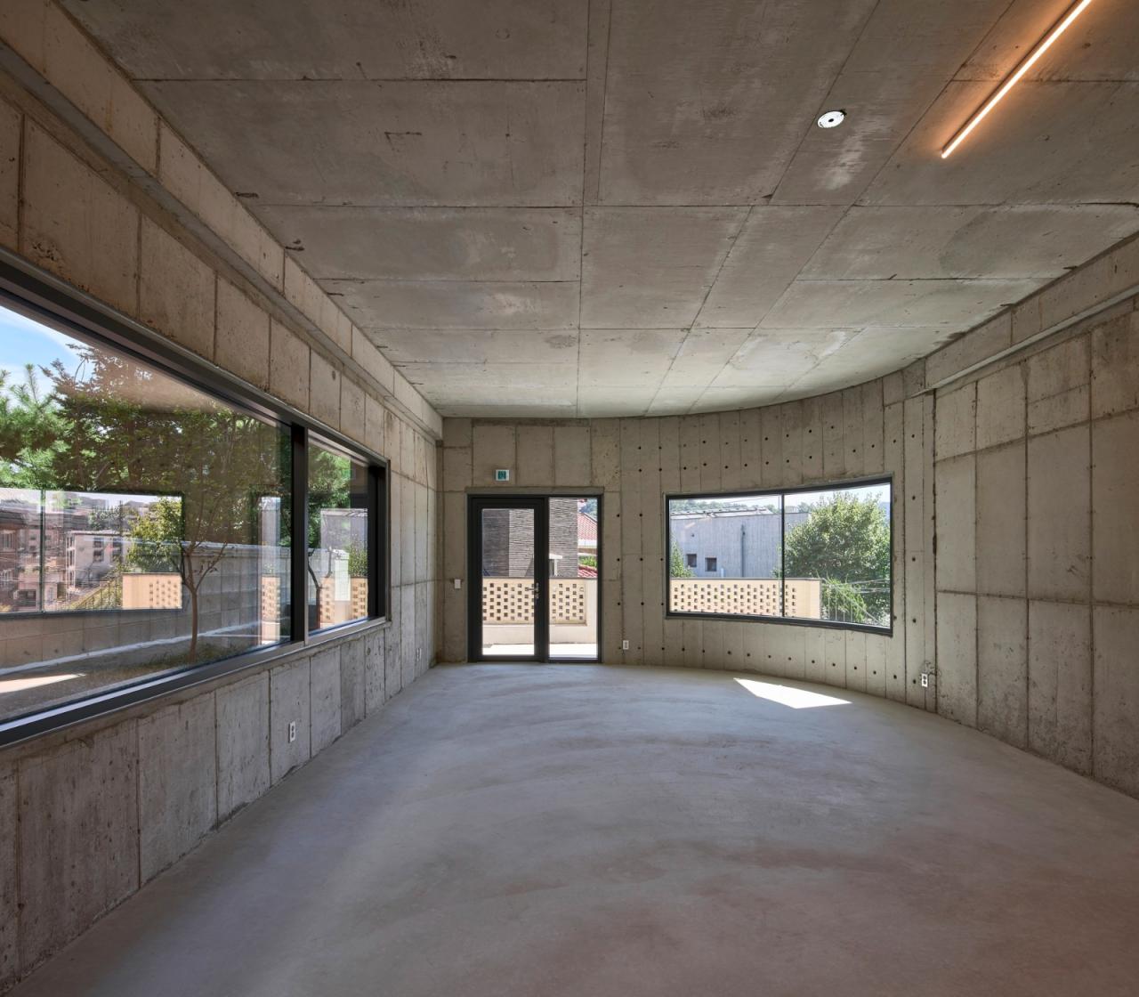 BIM建筑|通向街角的楼梯，Y2 综合大楼 / DAAL