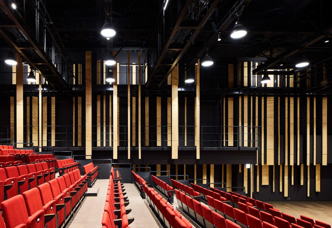 BIM建筑|横滨国际学校，内外均木质饰面 / 大成建设 + 隈研吾建筑都市设计事务所